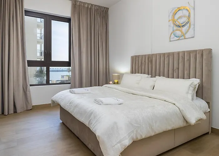 Apartment With Partial Sea View In La Mer