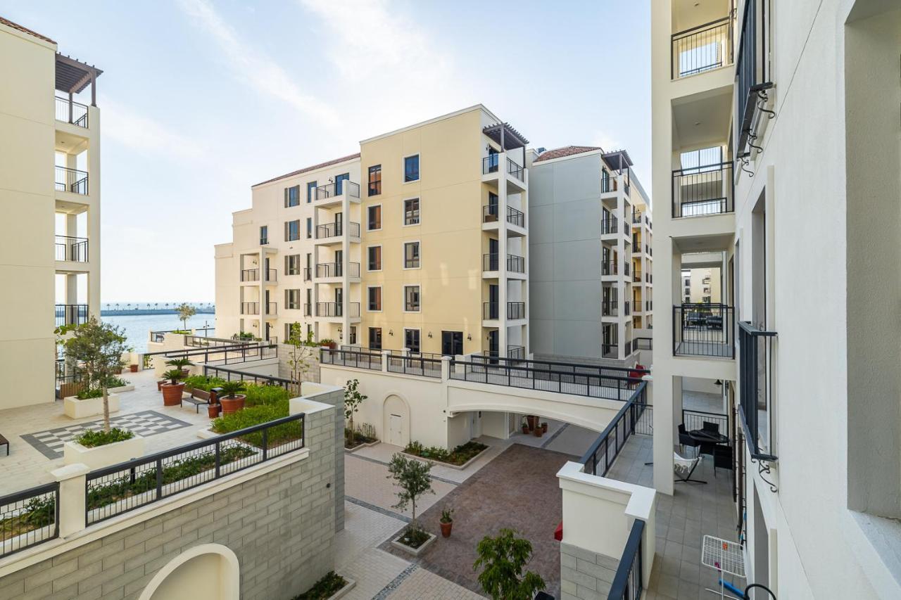 With Partial Sea View In La Apartment
